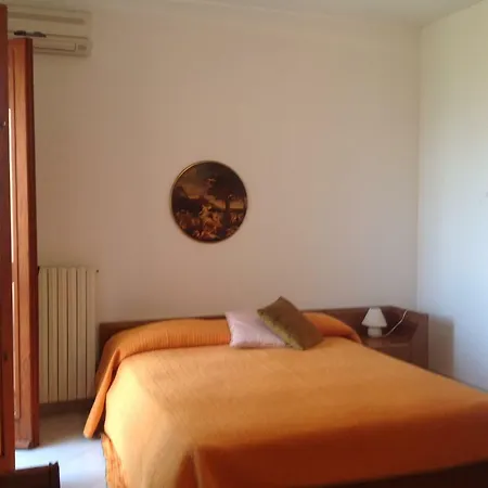 La Casa Di Crescenzo Villa *